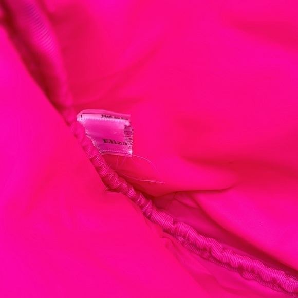 Elizabeth Arden Hot Pink Ruched Cosmetic Case - Picture 11 of 16